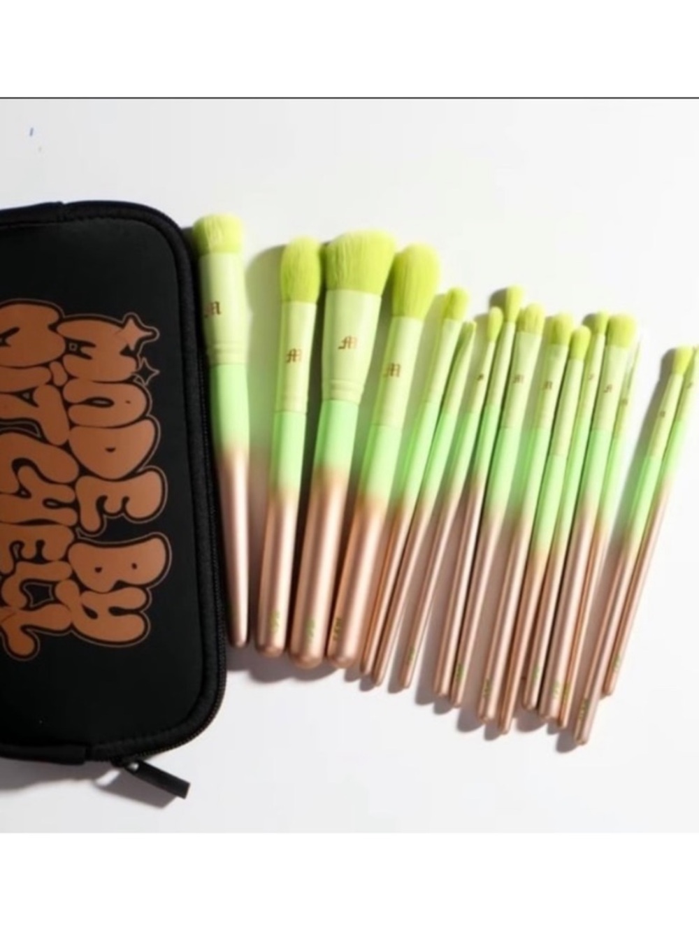 Made by Mitchell Ombre Makeup Brush Set and Bag Bubble Trouble BNIB
